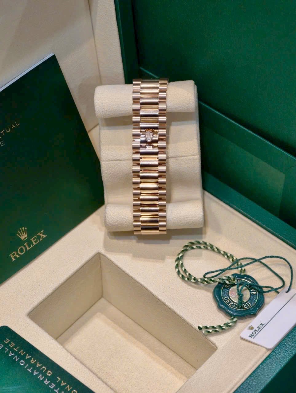 rolex day-date m128235 aventurine green - Ảnh 6
