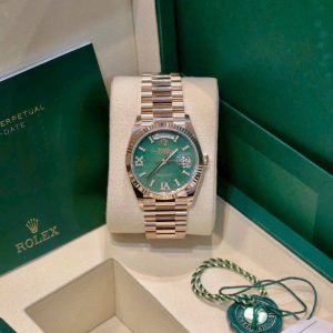 rolex day-date m128235 aventurine green