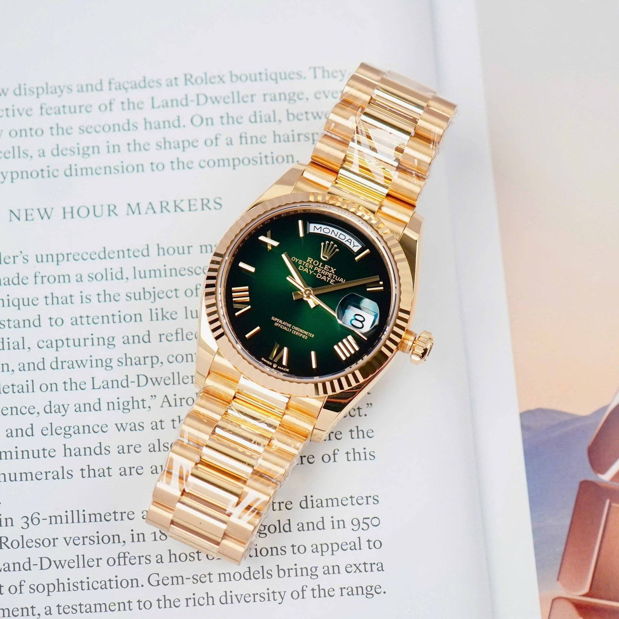 Rolex Day-Date 128238 – Green Ombre Dial - Ảnh 5