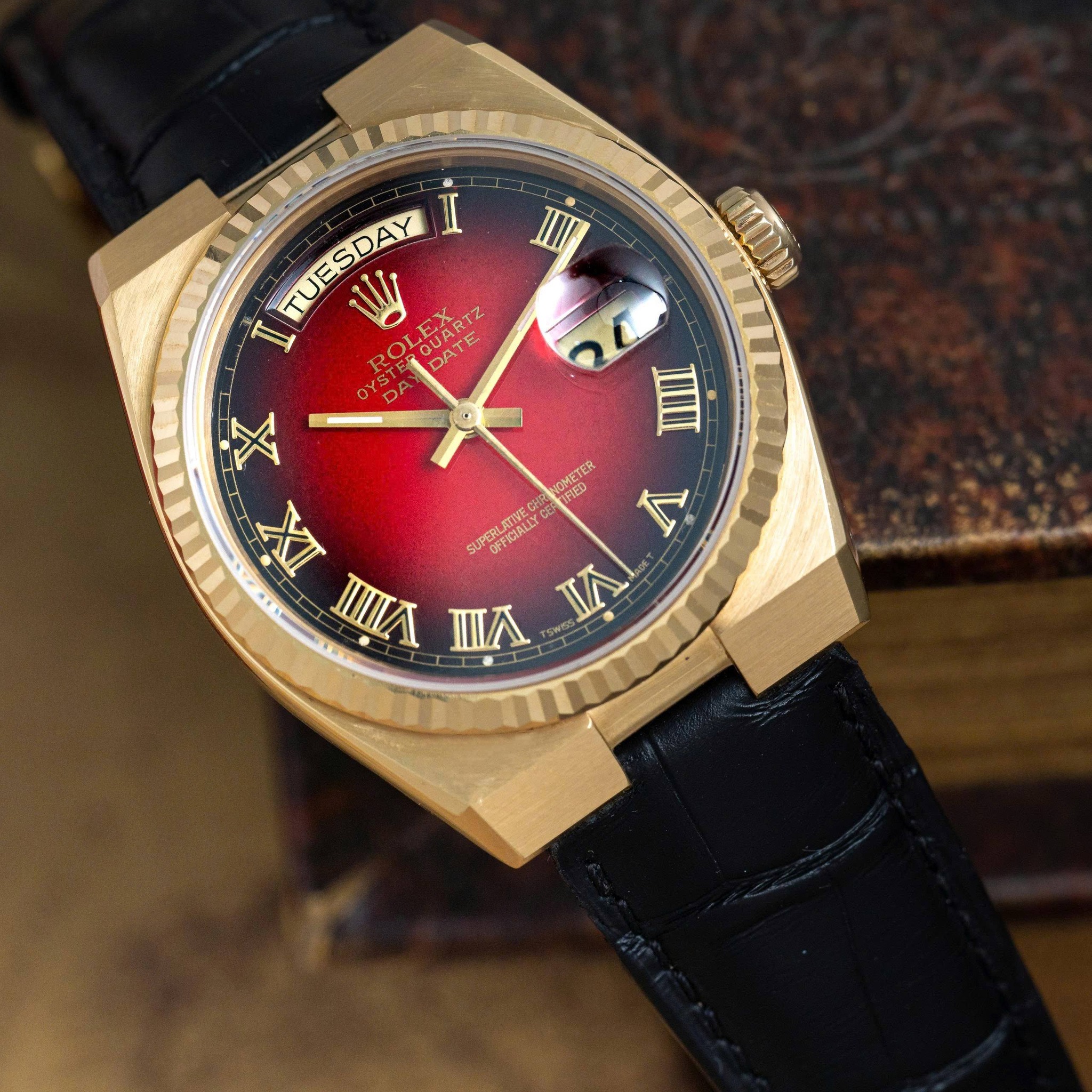Rolex Oysterquartz Day-Date 19018 Red - Ảnh 4