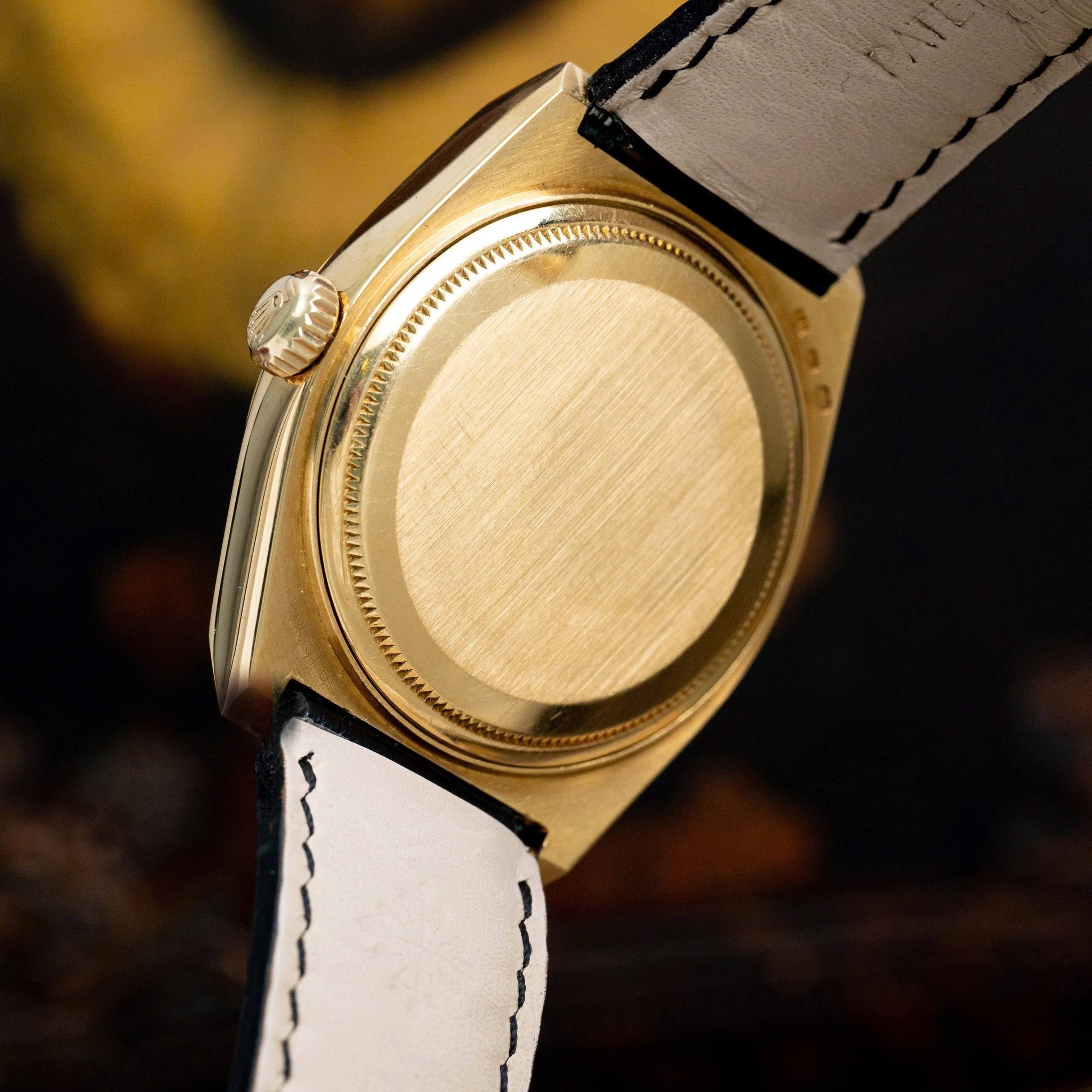 Rolex Oysterquartz Day-Date 19018 Red - Ảnh 3