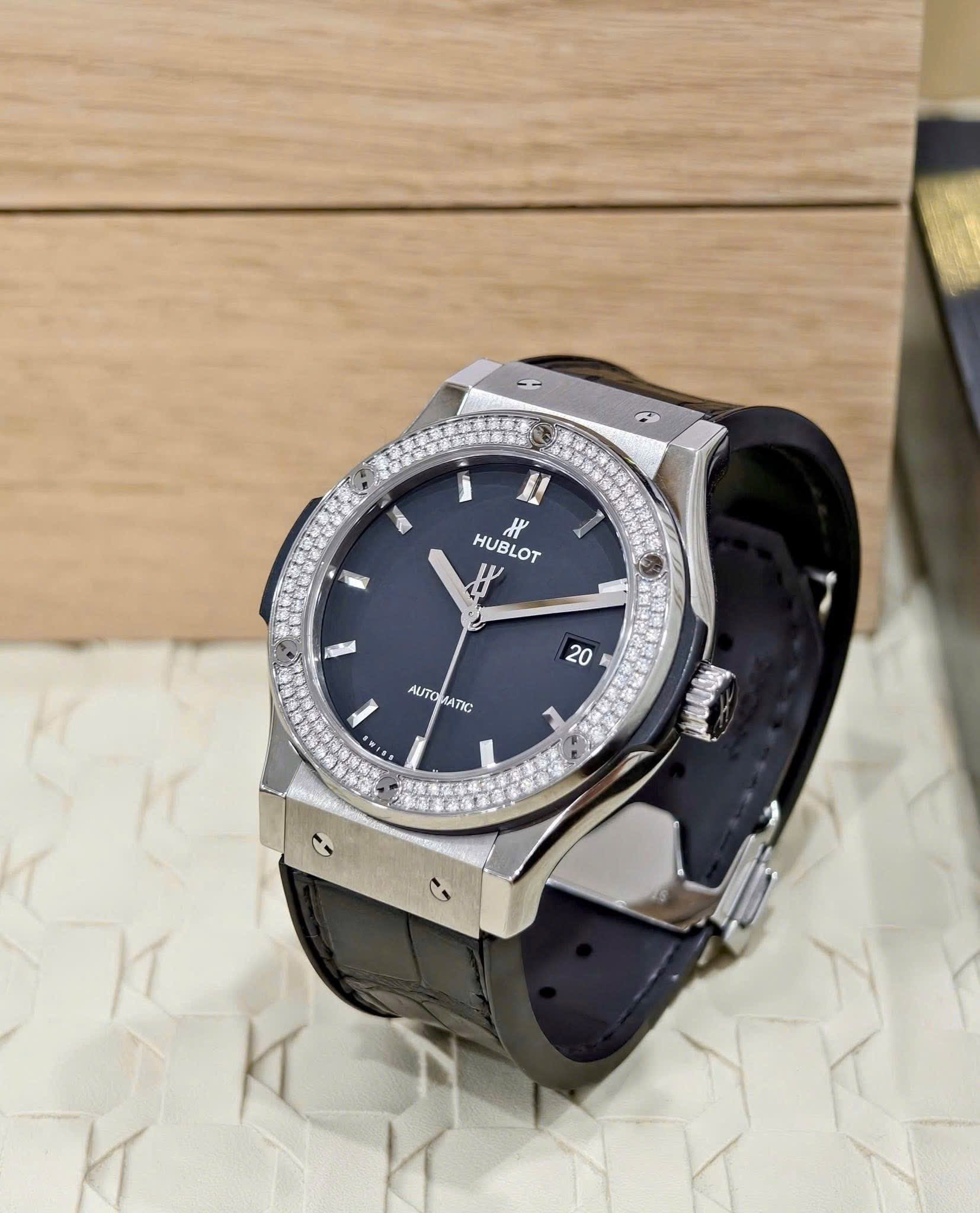 Hublot Classic Fusion Diamond.292404