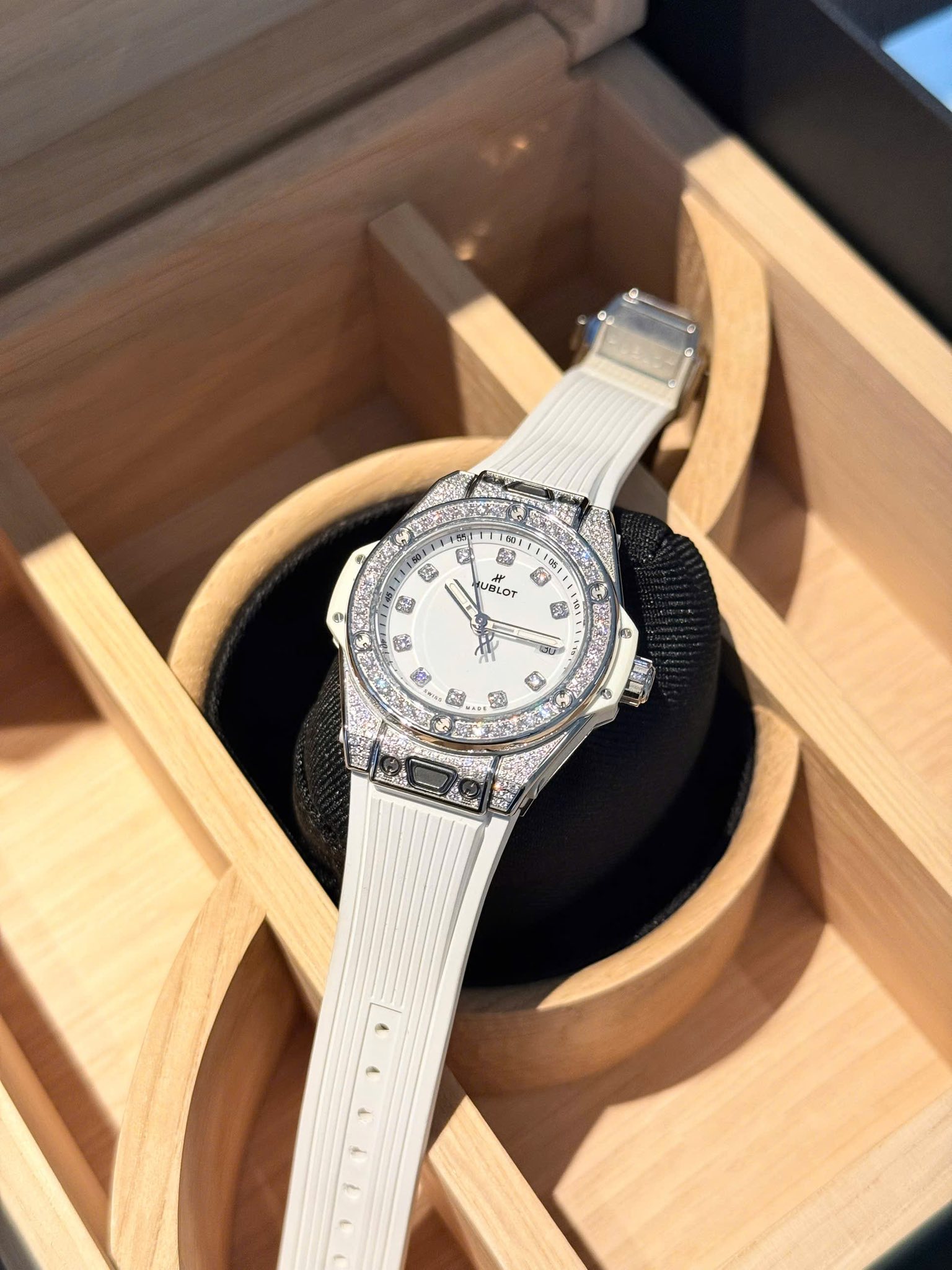 Hublot One Click Steel White Pavé Diamonds.292554.33mm - Ảnh 3