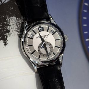 Patek Philippe Complications Calendar Moonphase 5205G-013.621782