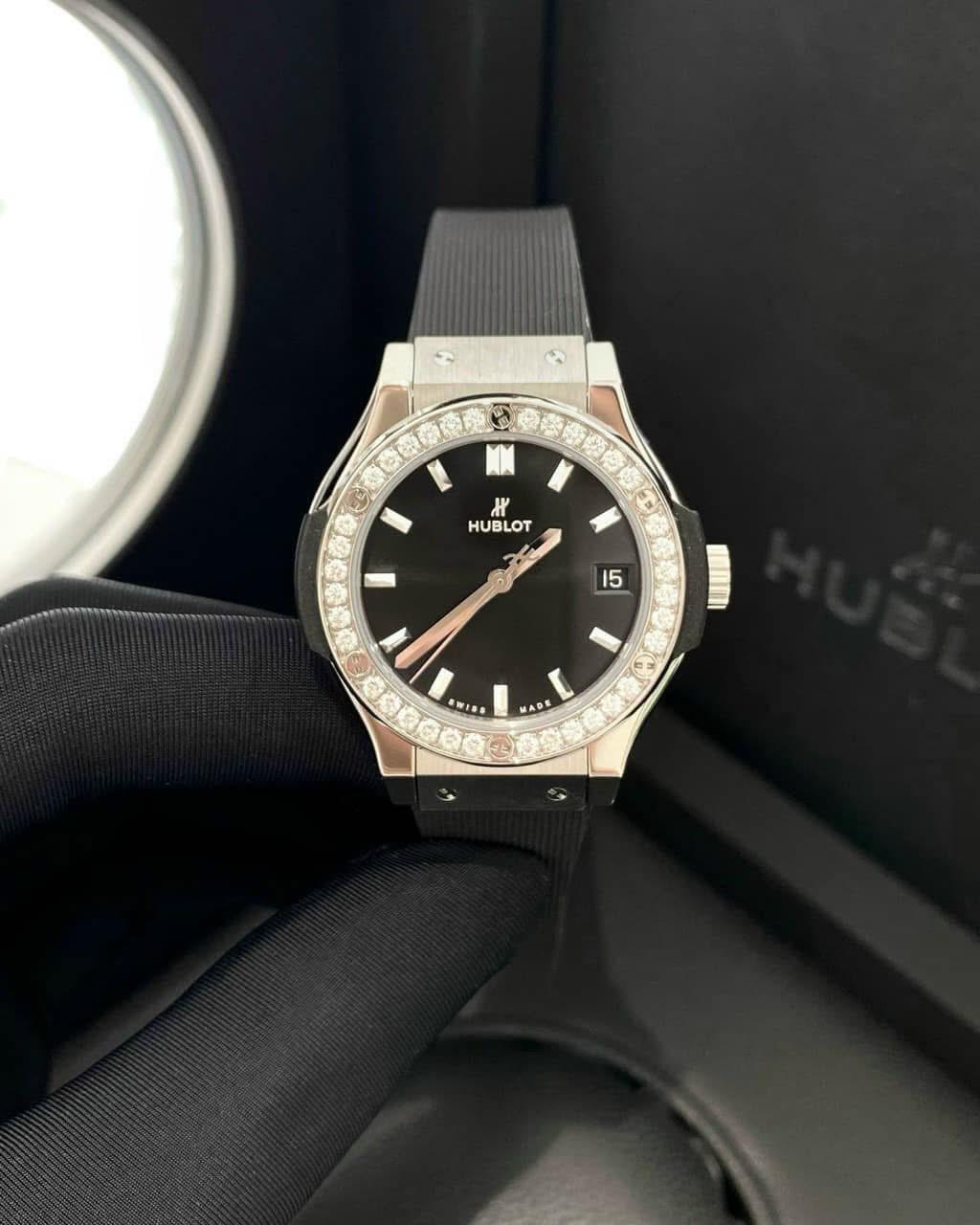 Hublot Classic Fusion Black Bezel Diamonds 33mm Rubber.562377 - Ảnh 5
